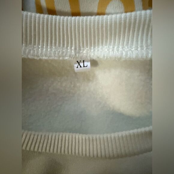 White long sleeved crewneck sweatshirt w motivational text on back XL NWOT - Picture 12 of 12